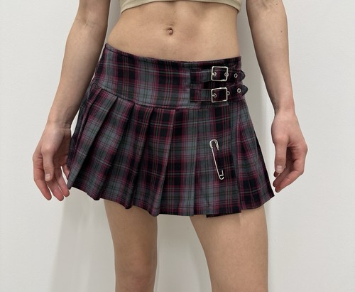Ddp lip service plaid - service,